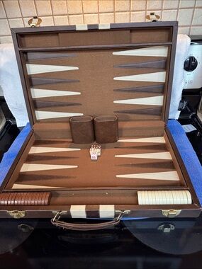 Source Unknown Brown and Cream Backgammon Travel Set